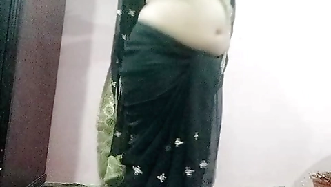Indian Girl Masturbating