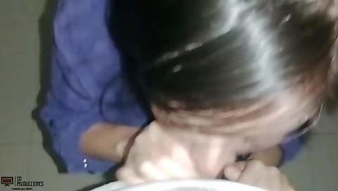 Mi Hermanastra Llega Tarde A Casa Y Pongo A Darme Una Buena Mamada - Porno En Espanol