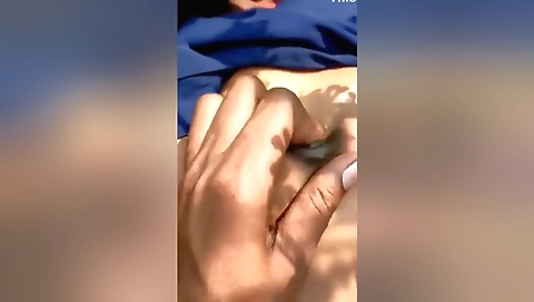 Bahar Lejakar Chood Diya Padoshi Bhabhi Ko