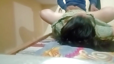 Bhai Ne Bahan Ko Bula Kar Akele Mein Chudai Ki Homemade Fuck Hindi Voice