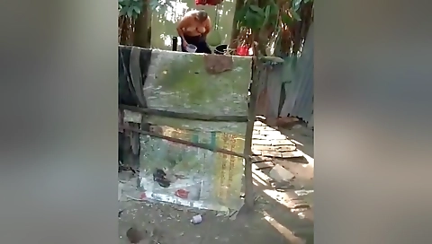Today Exclusive- Desi Aunty Outdoor Bathing