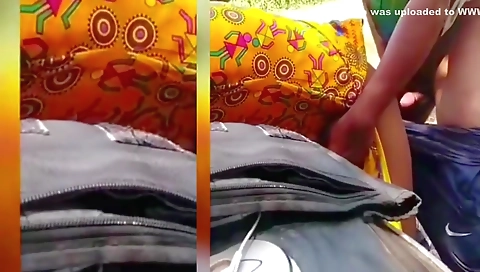 Bhabhi Ko Mayke Le Jate Waqt Jungle Me Hi Dono Ne Khub Chudai Ke Maje Liye With Village Outdoor