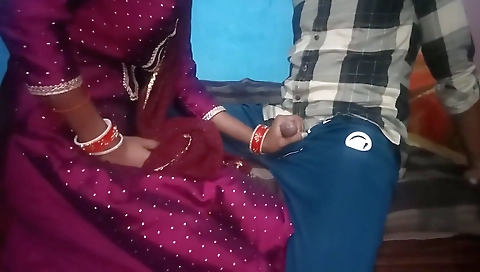 Desi Tina Ne Aaj First Baar Apne Chote Devar Ji Ko Sex Karna Sikhaya