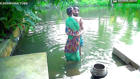 Kaamwali Bai Ke Sath Outdoor Masti Doodh Nikal Ke ( Hindi Audio )