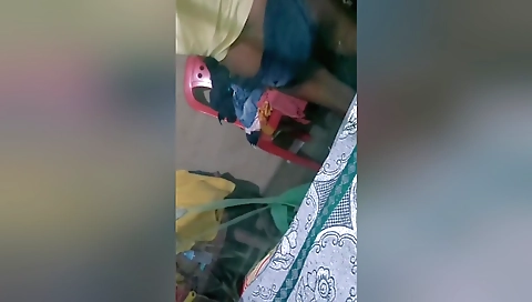 Bangalidesi Bhabhi Ki Zam Kar Chudaye Bed Par