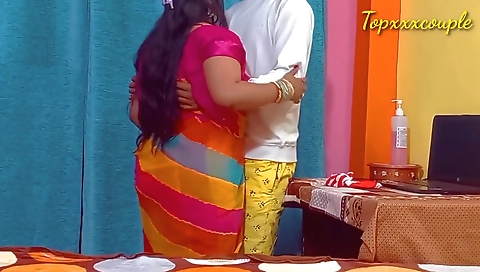 Hot Maid First Time Painful Anal & Pussy Fuck कामवाली बाई की पहली बार ांड और फिर चूत चुदाई।