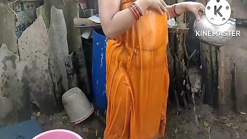 Anita Yadav Bathing Outside With Hot