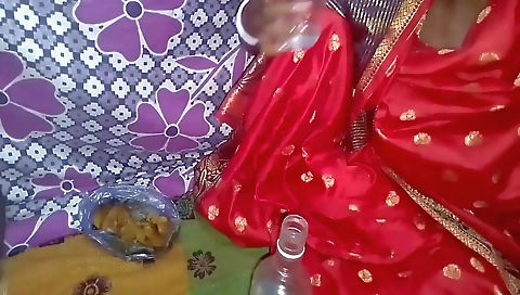 Desi Village Bhabhi Ko Desi Daru Pilakar Gand Mari