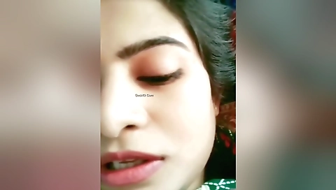 Horny Bangla Girl Shows Her Boobs And Pussy