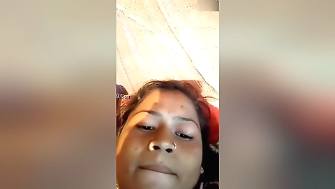 Today Exclusive -cute Desi Girl Showing Her Big Boobs