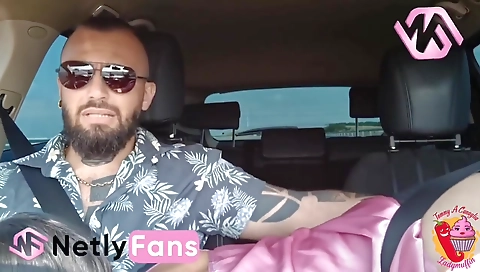 Mi Fa Un Pompino Mentre Vado A 200 Km In Autostrada - Lady Muffin