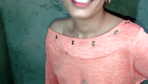 Pissing Hindi Wife