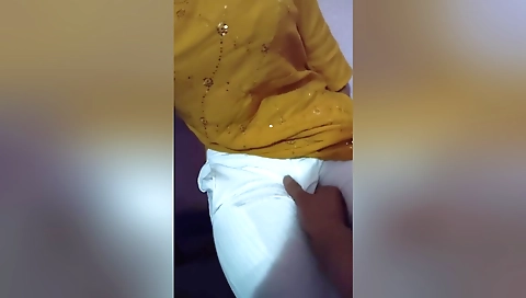 Nepali Girlfriend Lai Private Chikdai Dudh Puti Chalaudai