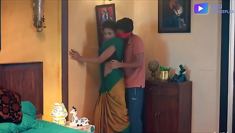 Brunette XXX Videos (19472)