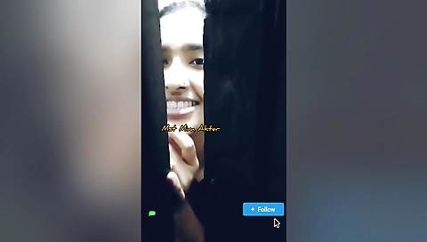 Today Exclusive-cute Bangla Girl Sucking Dick