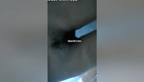 Today Exclusive-desi Bhabhi Shows Her Boobs And Pussy