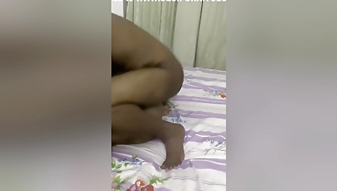 If There Are Girls Who Scream When I Like To Beat Them, I Will Pay Them To Comment On This