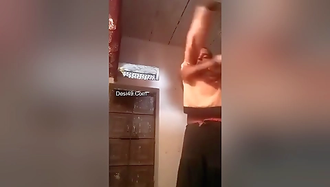 Today Exclusive -desi Village Girl Shows Her Boobs