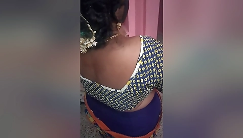 Tamil Mallu Aunty Removing Dress 1