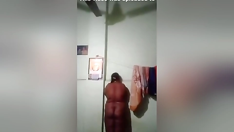 Today Exclusive -desi Bbw Bhabhi Shows Her Boobs And Pussy