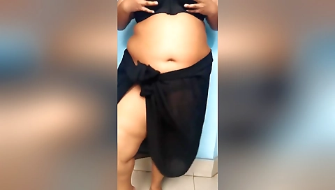 Desi Auntys Hot Ass & Bobs