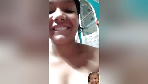 Today Exclusive- Cute Desi Girl Shows Her Boobs