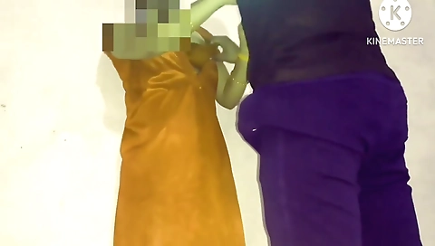 Chupke Se Bhabhi Ne Ghar Par Bulaya To Mene Bhi Maja Le With Li Ya