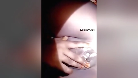 Today Exclusive- Desi Girl Shows Her Boobs And Pussy
