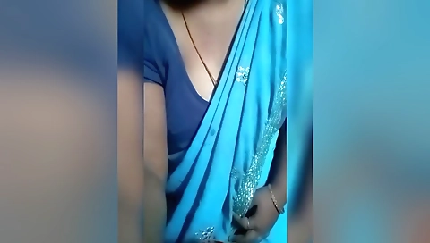 Sumithra Tamil Wife Saree Striptease