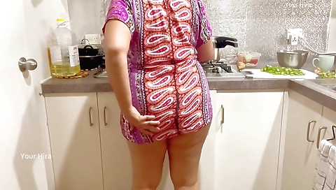 Naughty Wife Teasing In The Kitchen - Sexy Ass - Non-nude Show