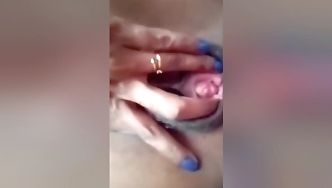 Today Exclusive- Mallu Bhabhi Shows Her Pussy