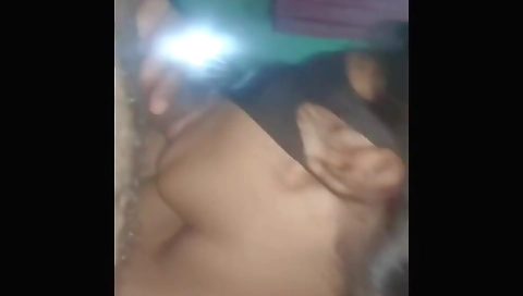 Deshi Indian Bhabhi Ki Tel Lagakar Chudai Kiya