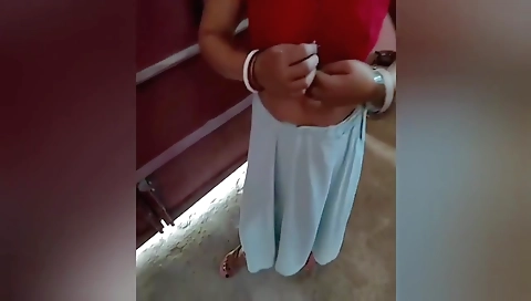 Village Bhabhi Cheating Sex With Her Neighbour Devar - Morning Sex