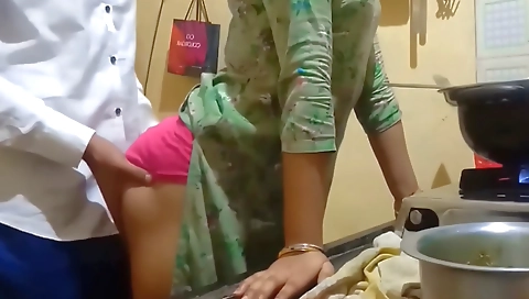 Indian Sexy Stepmom Caught By Stepson While Talking To Her Boyfriend