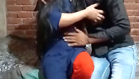 Sexy Wife Is Desperate For Hardcore Sex To Fulfil Her Sexual Desire Doogy Style