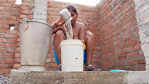 Im Washing Her Cloth And Fingering Her Tight Cremie Pussy