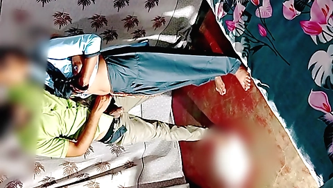 Indian College Girl Viral Mms Girlfriend Boyfriend Sex Kisi Ne Class Room Me Camera Lga Ke Video Viral