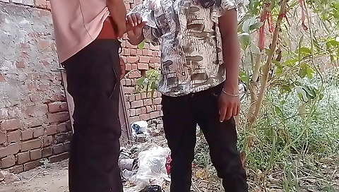 Hot Girl Gets Fucked By Her Boyfriend Outdoor Forest Hard-core Sex Jangal Me Mangal