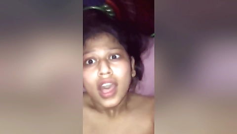 Gaon Gaw Wali Gf Fuck In Room