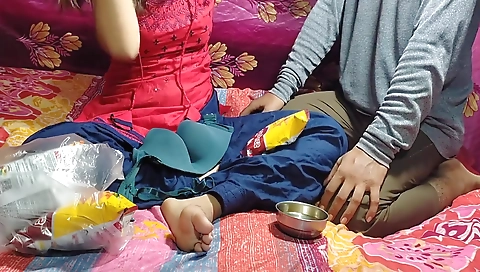 Padosan Ki Periods Me Chut Chodi