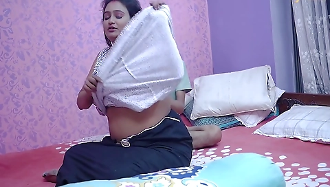 Stepbrother Is Seduced By Seeing Her Stepsisters Big Boobs And Wet Pussy
