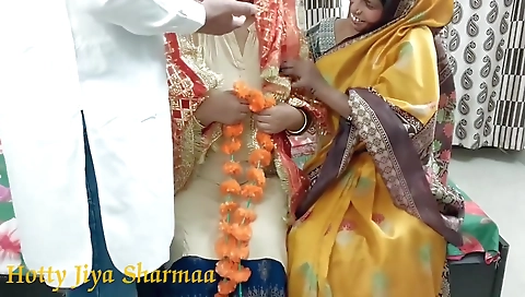 Maa Ke Samne Souteela Baap Ne Beti Ko Chud Diya With Hindi Audio