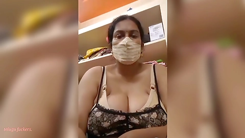 My Step sister In Law Big Size Boobs Showing With For Stepbrother Pedda Sandlu Pisiki Tight Puku Baga Dhengina Telugu Fuckers