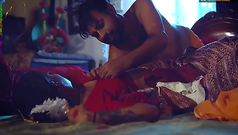 Nai Nawali Dulhan Ne Shadi Ke Din Hi Apne Ex Boyfriend Ke Sath Chudai Kia Pati Ke Samne ( Hindi Audio )