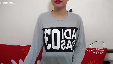 Indian Chalti Car May Gf Ki Utarwaye Kapde Ningi Krke Khub Gabardast Chudai Ki In Hindi Audio