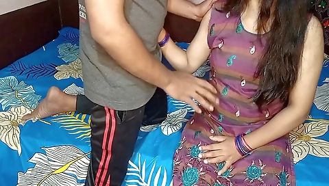 Chacha Ke Kaam Par Jane Par Chachi Ko Choda - Fucking Village Aunty