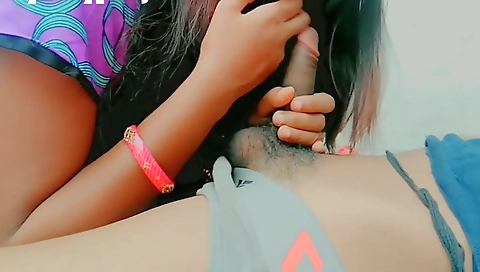 Puja Ne Apni Boyfriend Ka Jabardast Kiya Land Chusai Munh Mein Land Ki Pani Nikaali