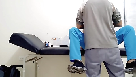 Adventure In The Hospital!! The Divorced Doctor Is Charming When She Has Sex In Her Office With A Patient