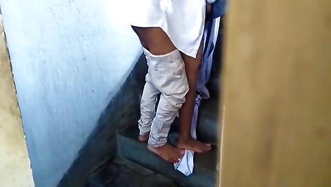 School Khatam Hone Ke Baad School Ke Siri Me Ghapaghap Chudai