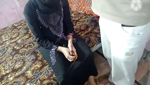 18 Years And Li Ya - Choti Ko Khud Bhai Ne Jordar Choda Gar Par Koi Nahi Tha Bahin Ke Sath Kaam Kar